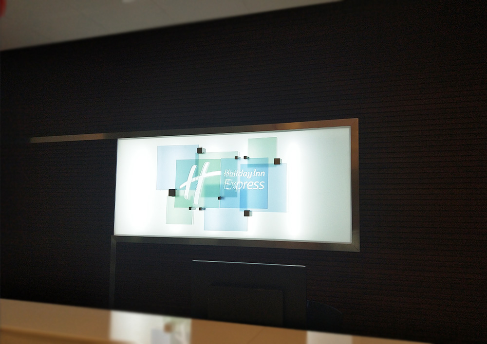 智選假日酒店形象墻